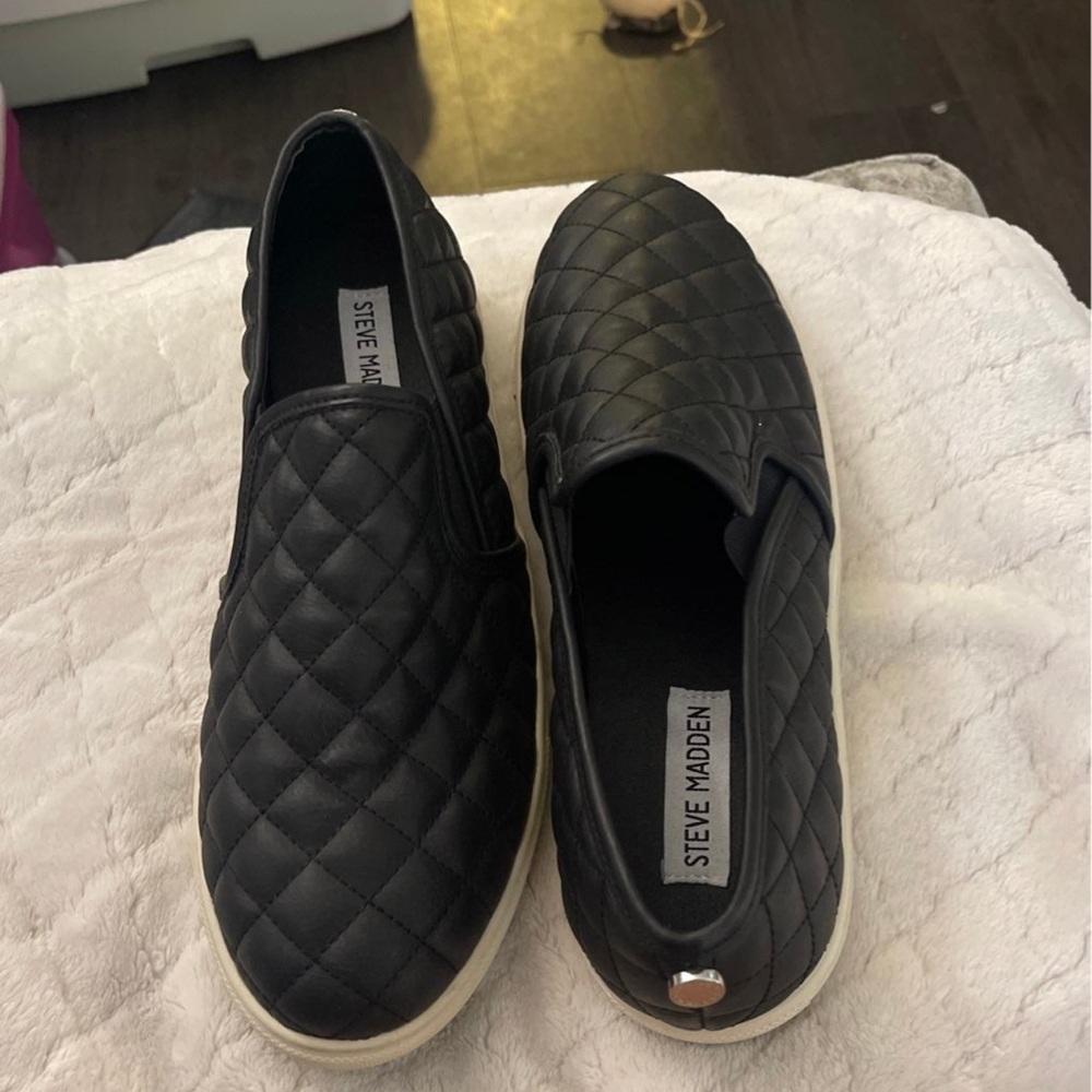 Steve Madden Ecentrcq Slip-On Black Sneakers